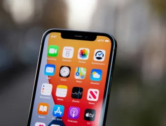 A smartphone displays its home screen with various app icons, including Messages, Calendar, Photos, Maps, Weather, and Podcasts. The time on the screen is 9:41.